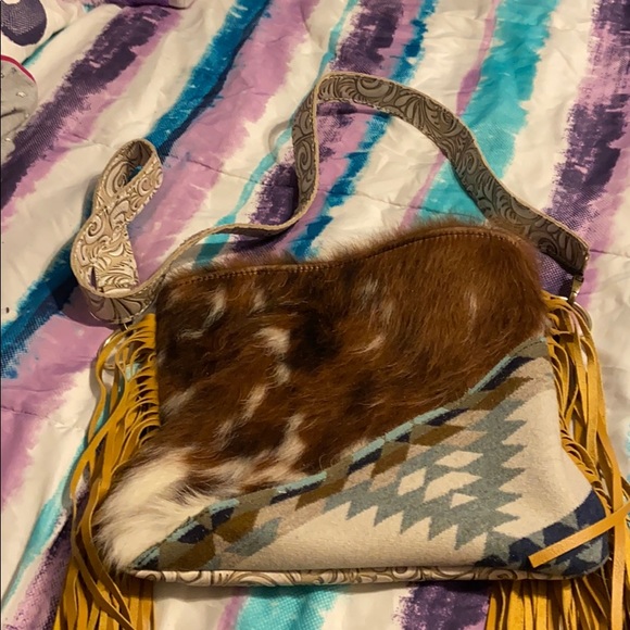 Purses - Picture 2 of 3